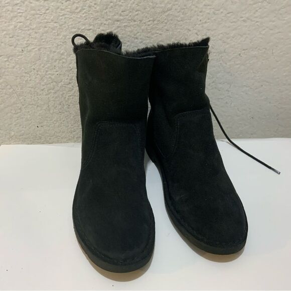 Ugg Naiyah Lace Back Genuine Shearling Boot Black Suede Size 7/38 1020144 - Picture 4 of 14